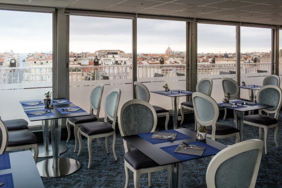 L'EssenCiel Bar and Restaurant